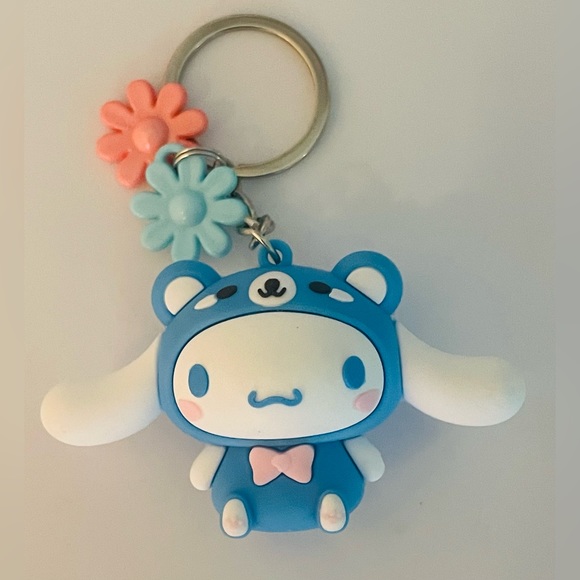 Cinnamoroll Keychain - Picture 2 of 4